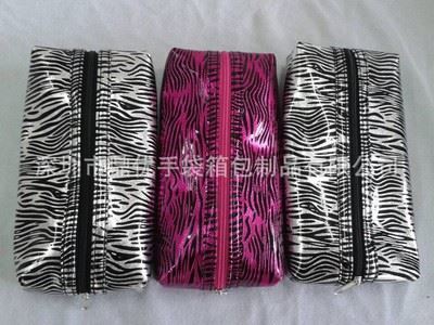 化妝包 深圳龍崗箱包廠家供應(yīng)女士化妝袋 化妝包 化妝筆刷袋-深圳市鼎優(yōu)手袋箱包制品提供化妝包 深圳龍崗箱包廠家供應(yīng)女士化妝袋 化妝包 化妝筆刷袋的相關(guān)介紹、產(chǎn)品、服務(wù)、圖片、價格深圳市鼎優(yōu)手袋箱包制品、拉桿箱包、手袋等等、皮具、紡織品、服裝服飾的購銷